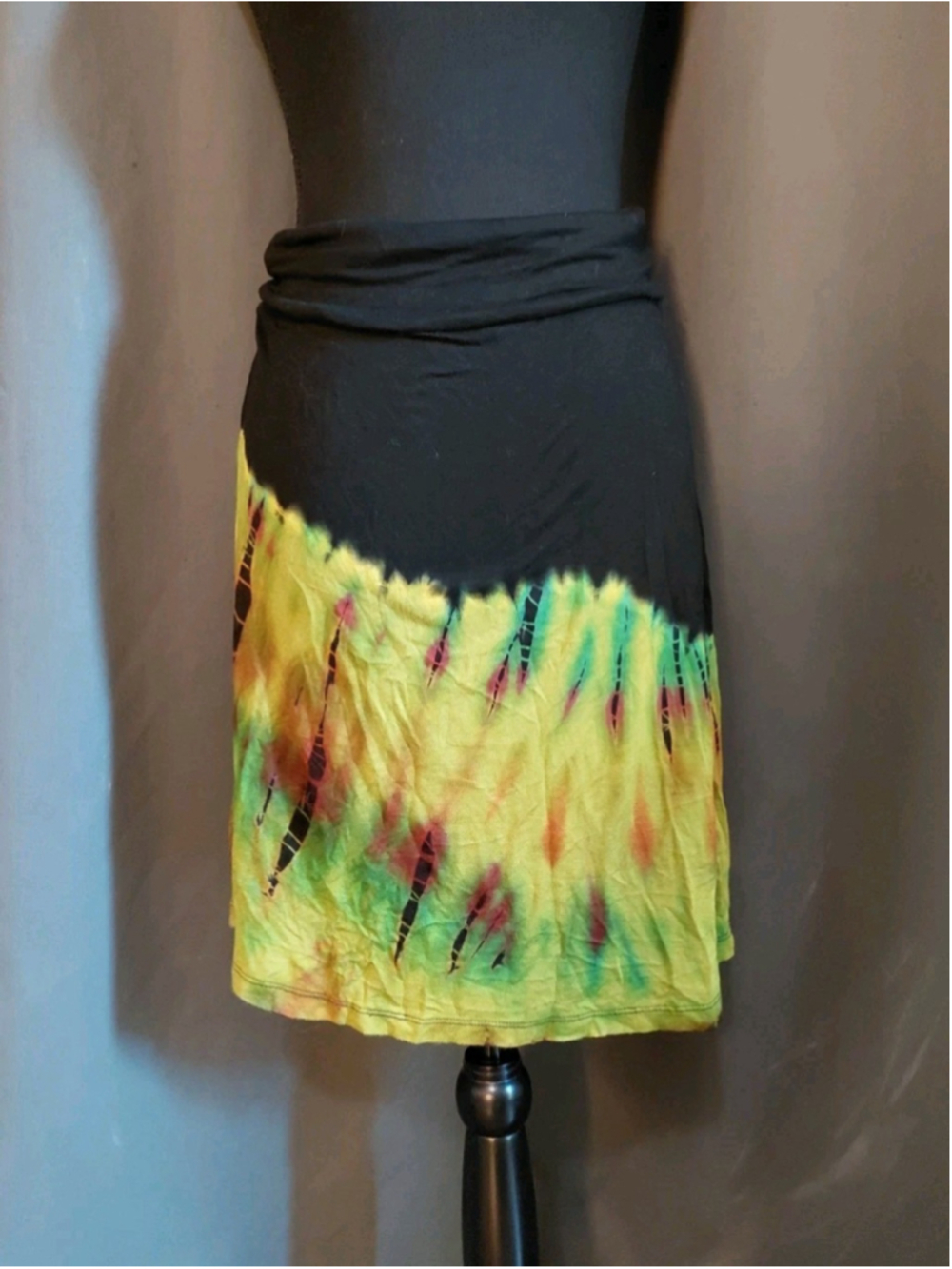 Kathmandu Imports Black & Green Tie Dye Boho Hippie Stretchy Skirt Size Small